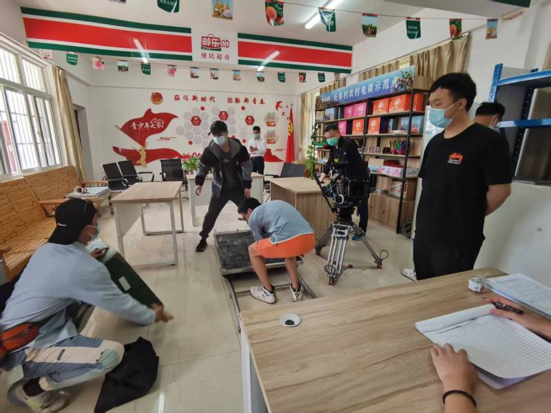 追星女孩心理学分析报告：安义县广告片拍摄公司揭秘饭圈应援式传播逻辑